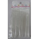 Uñas largas transparentes stilleto
